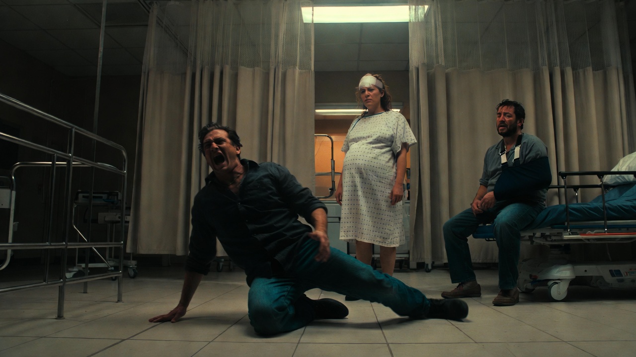 A Cop Called: “Sir, Your Pregnant Wife Is in the Hospital with Another Man.” I Rushed Over…